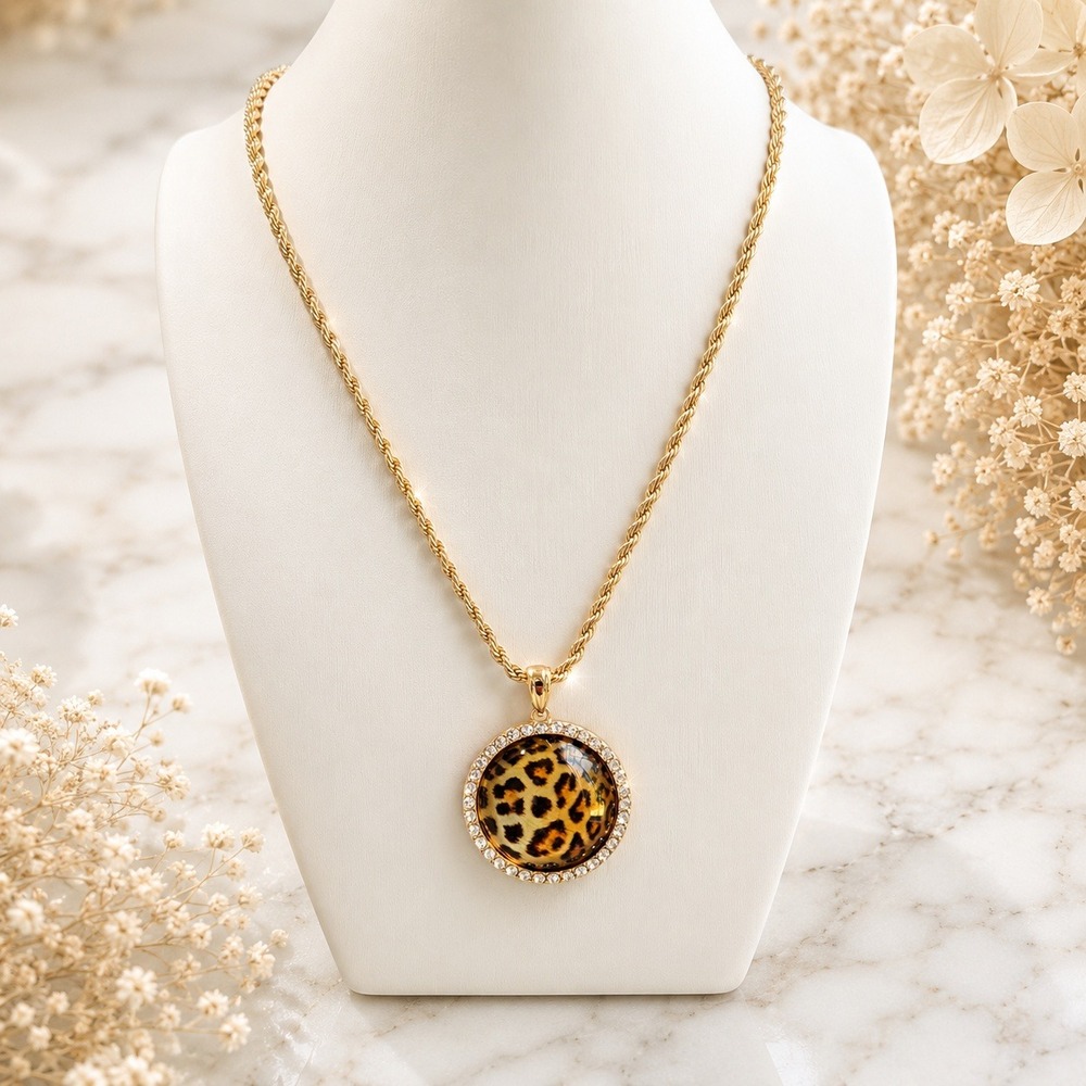 Joan Rivers Leopard Animal Print Pendant Necklace Rhinestone Gold Tone 18"